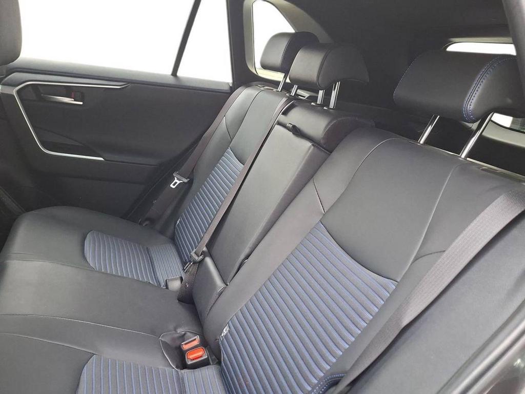 Toyota RAV4 2.5 VVT-iE Hybrid Style 2WD E-CVT