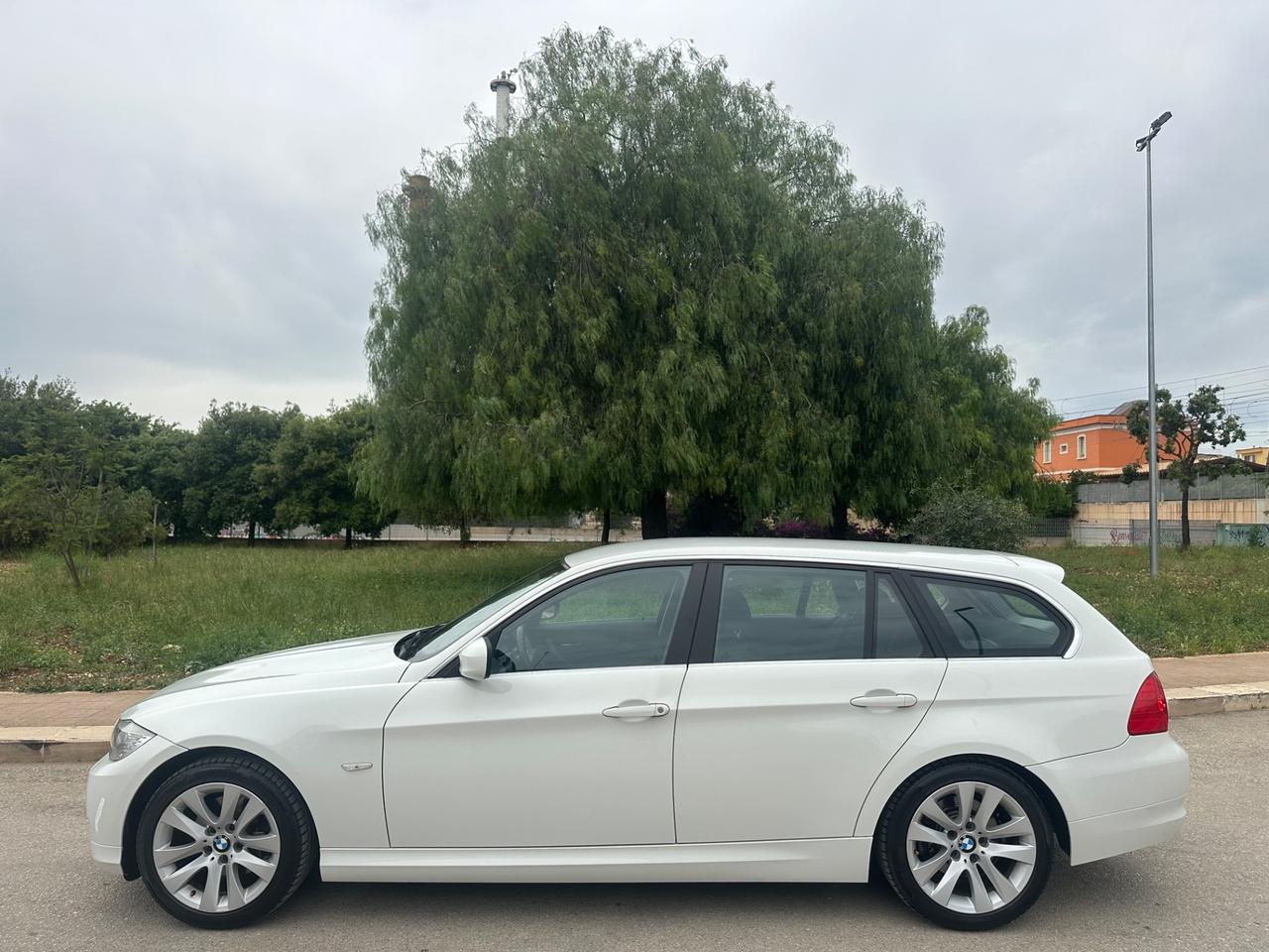 Bmw 318d 143 CV 2011 - SOLO 178 MILA KM