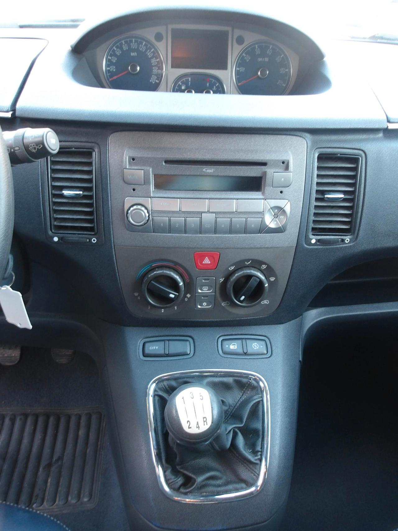 Lancia Musa 1.3 mjt Platinum c/sens.parc. s/TA