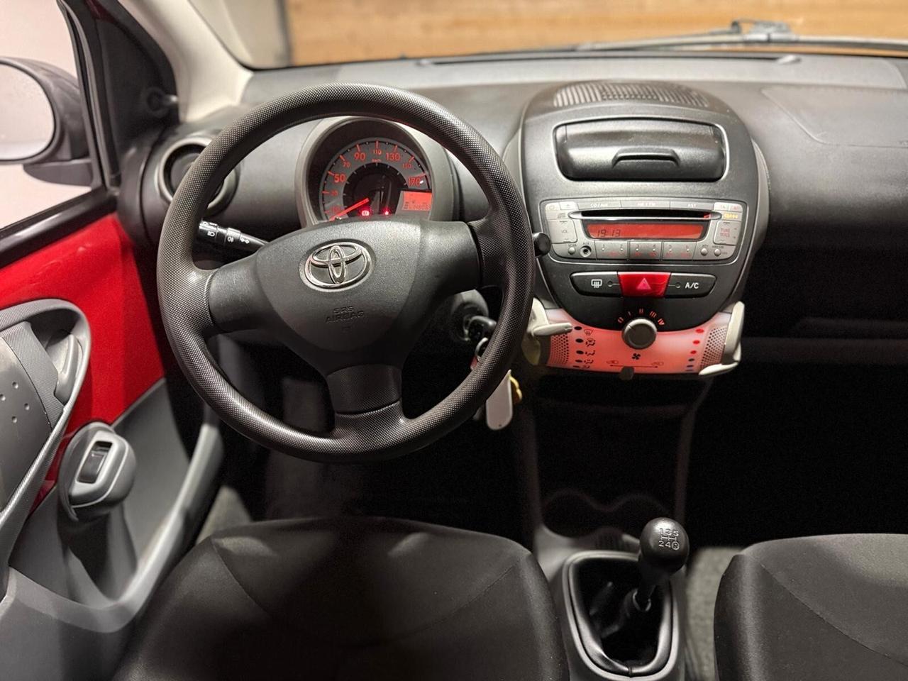 Toyota Aygo 1.0 12V VVT-i 5 porte Sol Connect