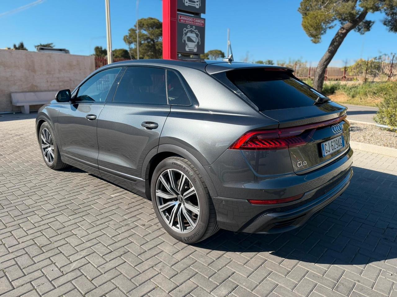Audi Q8 45 TDI quattro tiptronic S-LINE INTERNO ED ESTERNO NO SUPERBOLLO