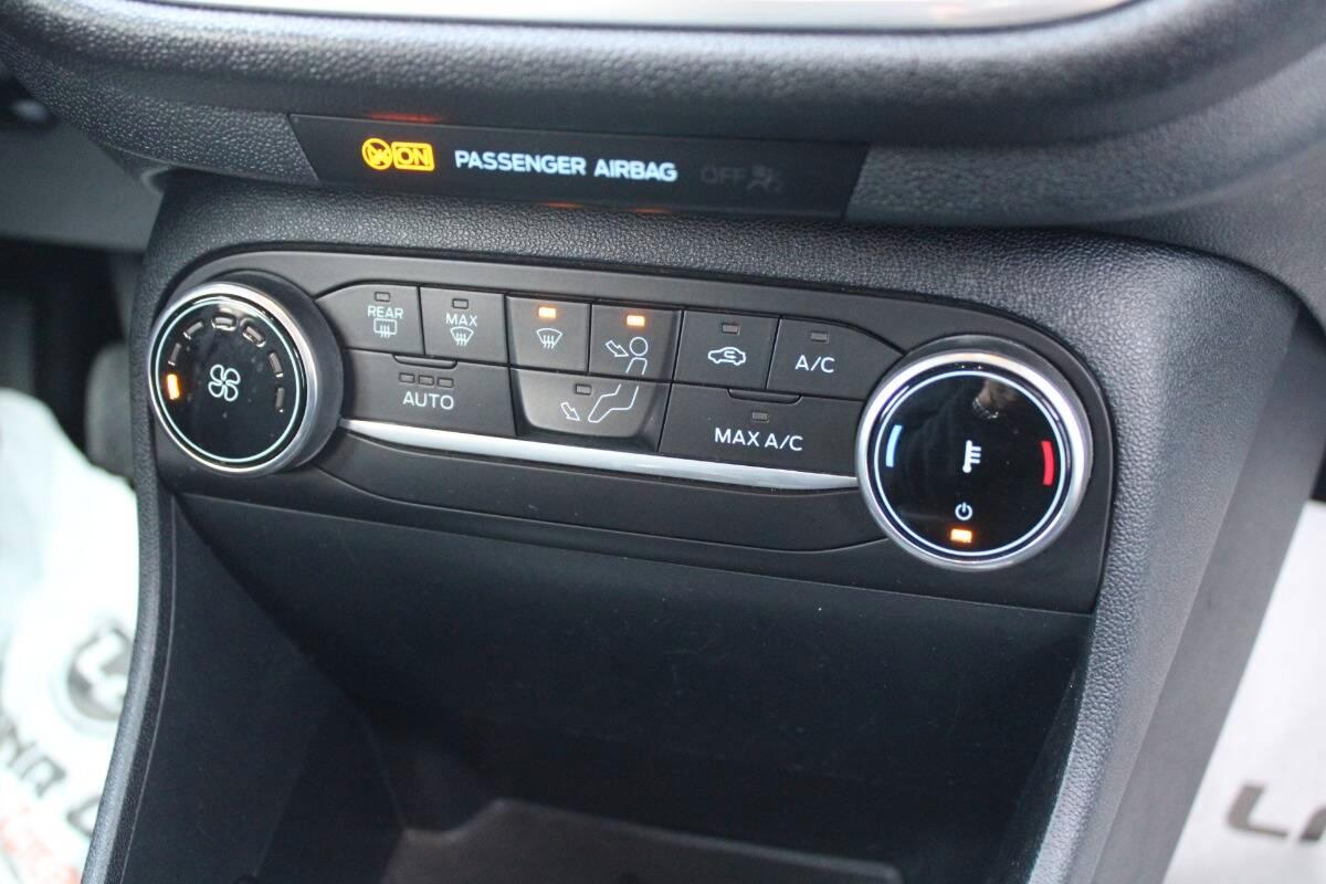 Ford Fiesta 1.0 ecoboost Titanium s&s 125cv con CarPlay