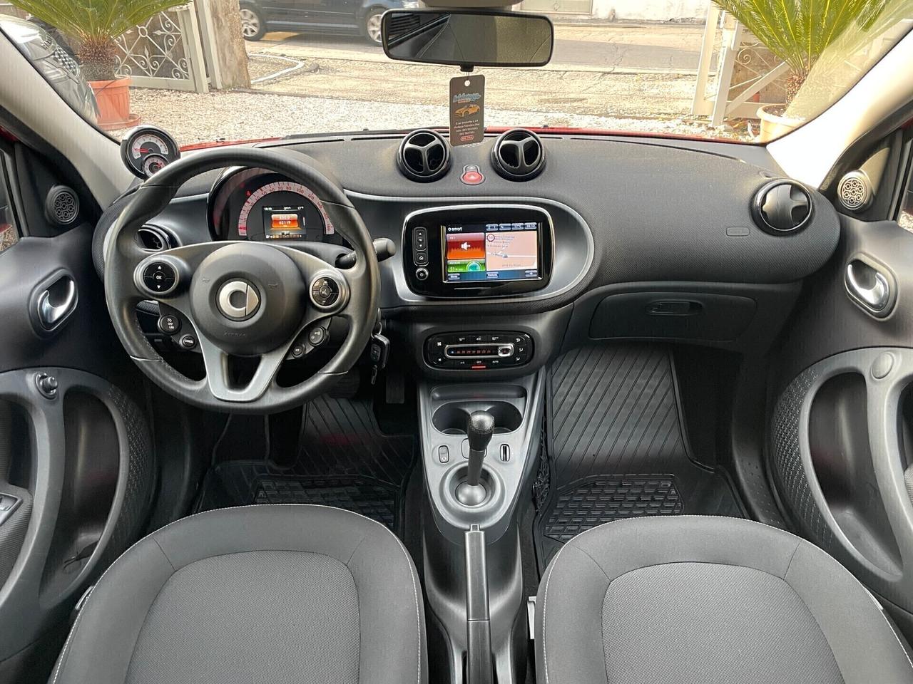 Smart ForFour 70 1.0 twinamic Passion LED NAVI
