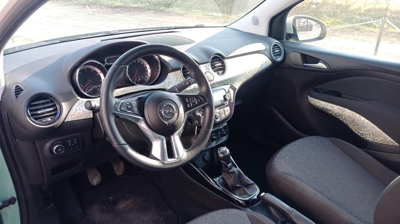 Opel Adam 1.2 70 CV