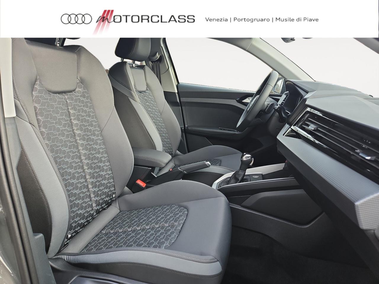 Audi A1 sportback 30 1.0 tfsi 116cv identity black s tronic