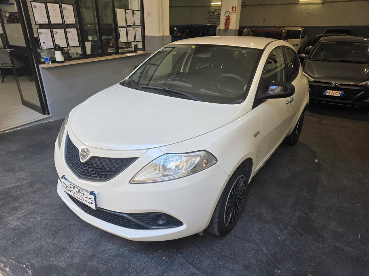 Lancia Ypsilon 1.2 69 CV unico proprietario