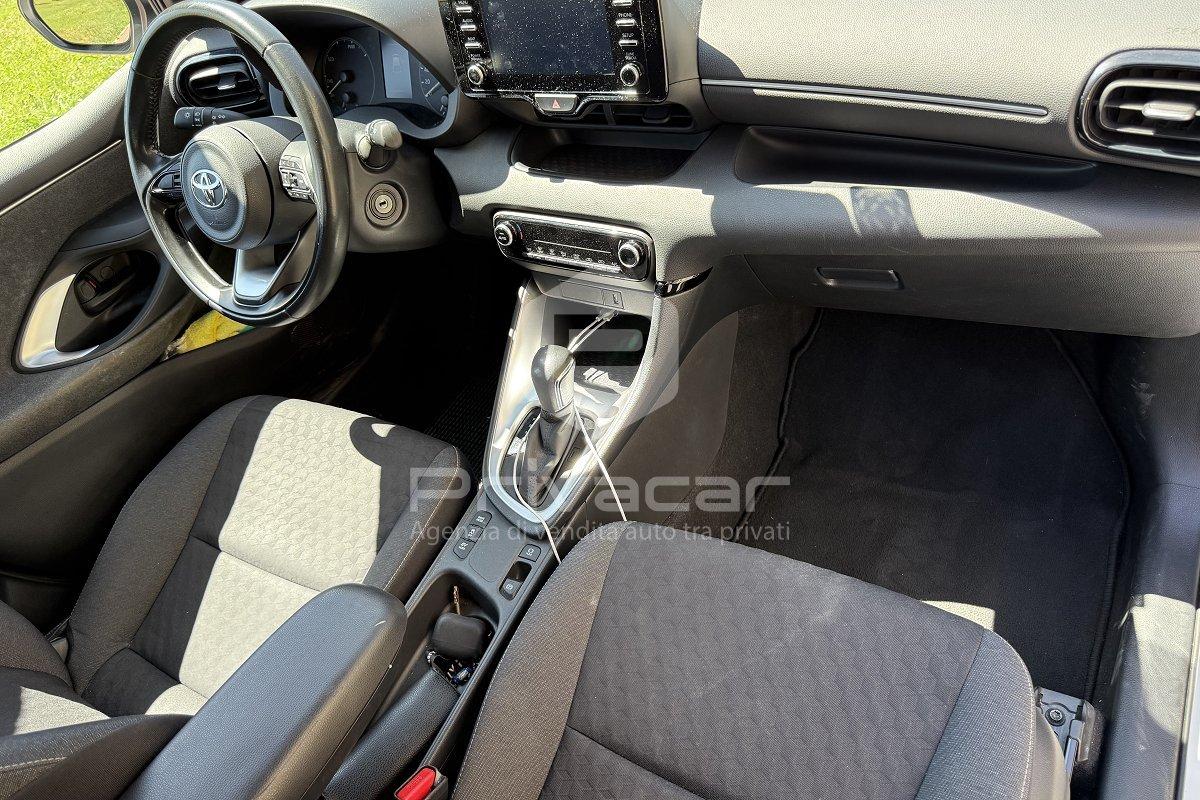 TOYOTA Yaris 1.5 Hybrid 5 porte Active