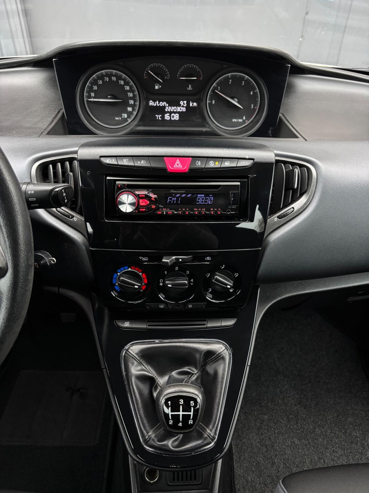 Lancia Ypsilon 1.3 MJT 95 CV. Garanzia.Neopatentati