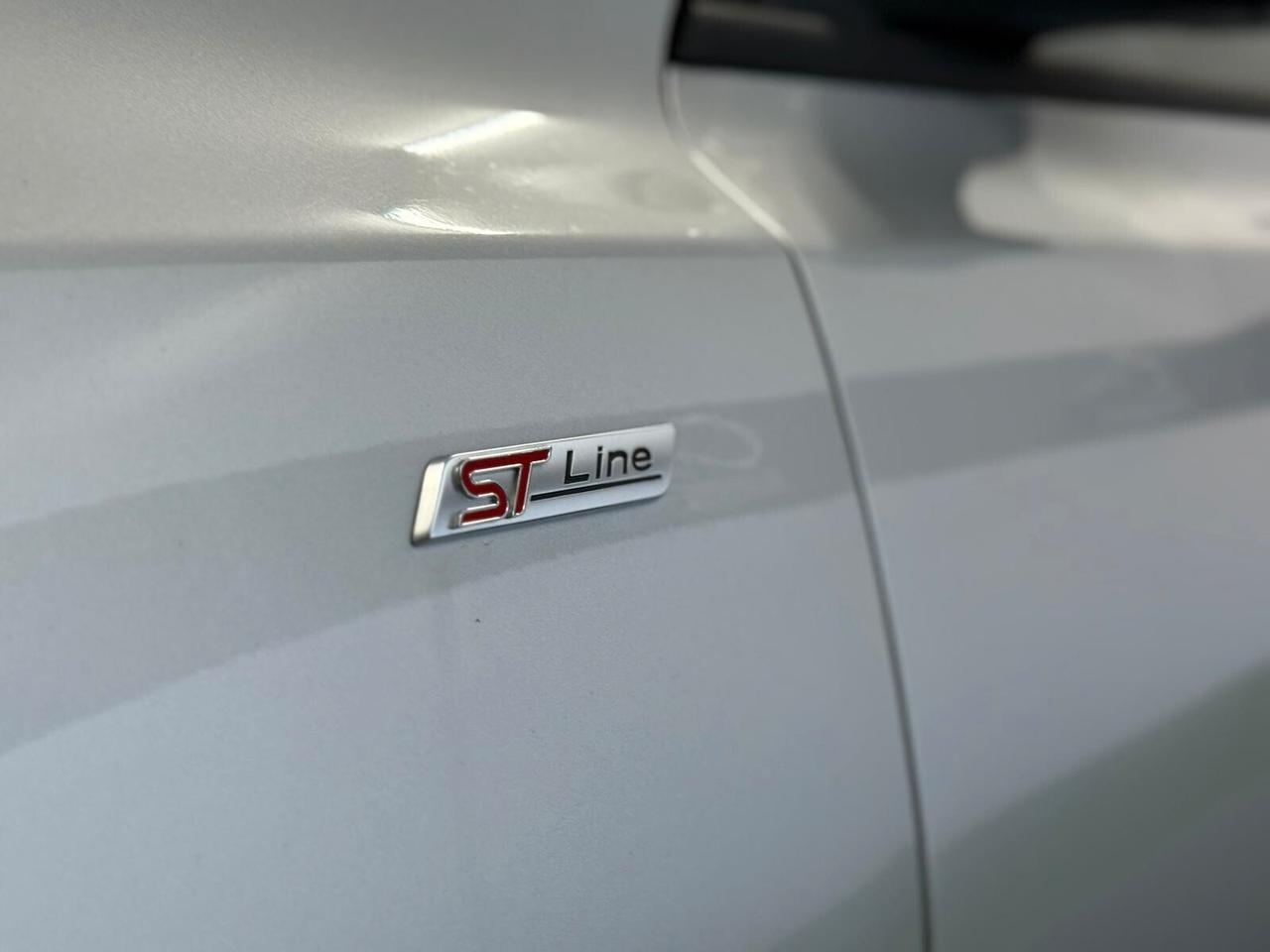 Ford Focus 1.5 EcoBlue 115 CV automatico 5p. ST-Line