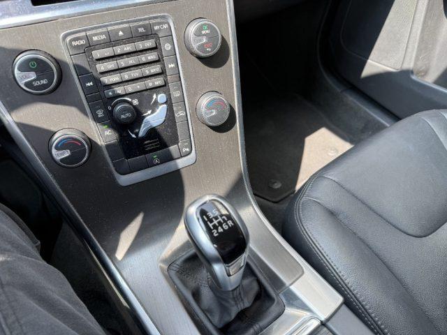 VOLVO XC60 D4 Summum COME NUOVA UNIPRO POCHI KM MANUALE