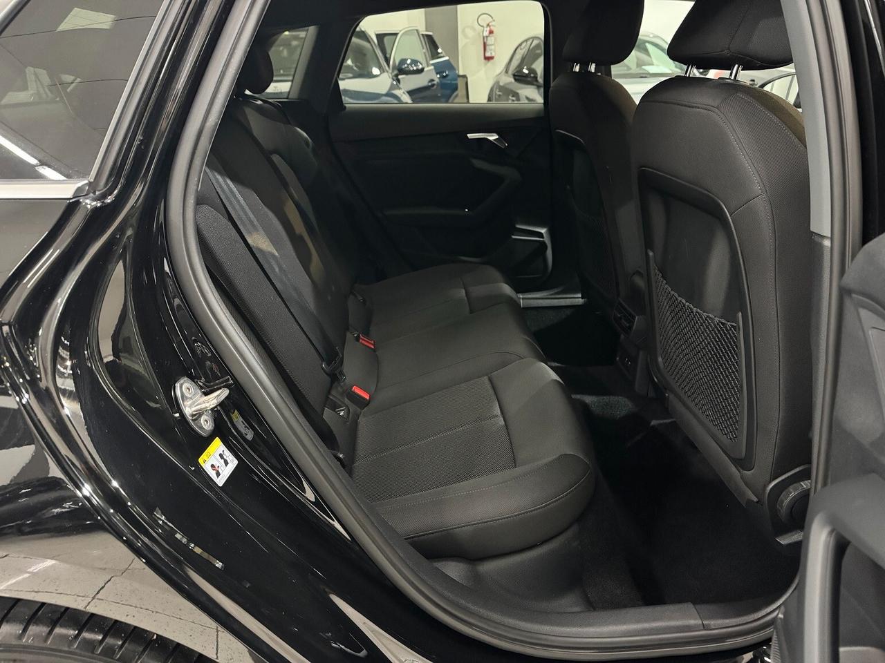 A3 SPB 35TDI S tronic VETRI SCURI CERCHIO 18 SUPER BELLA