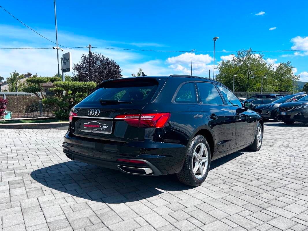 Audi A4 30 2.0 tdi mhev Business 136cv s-tronic