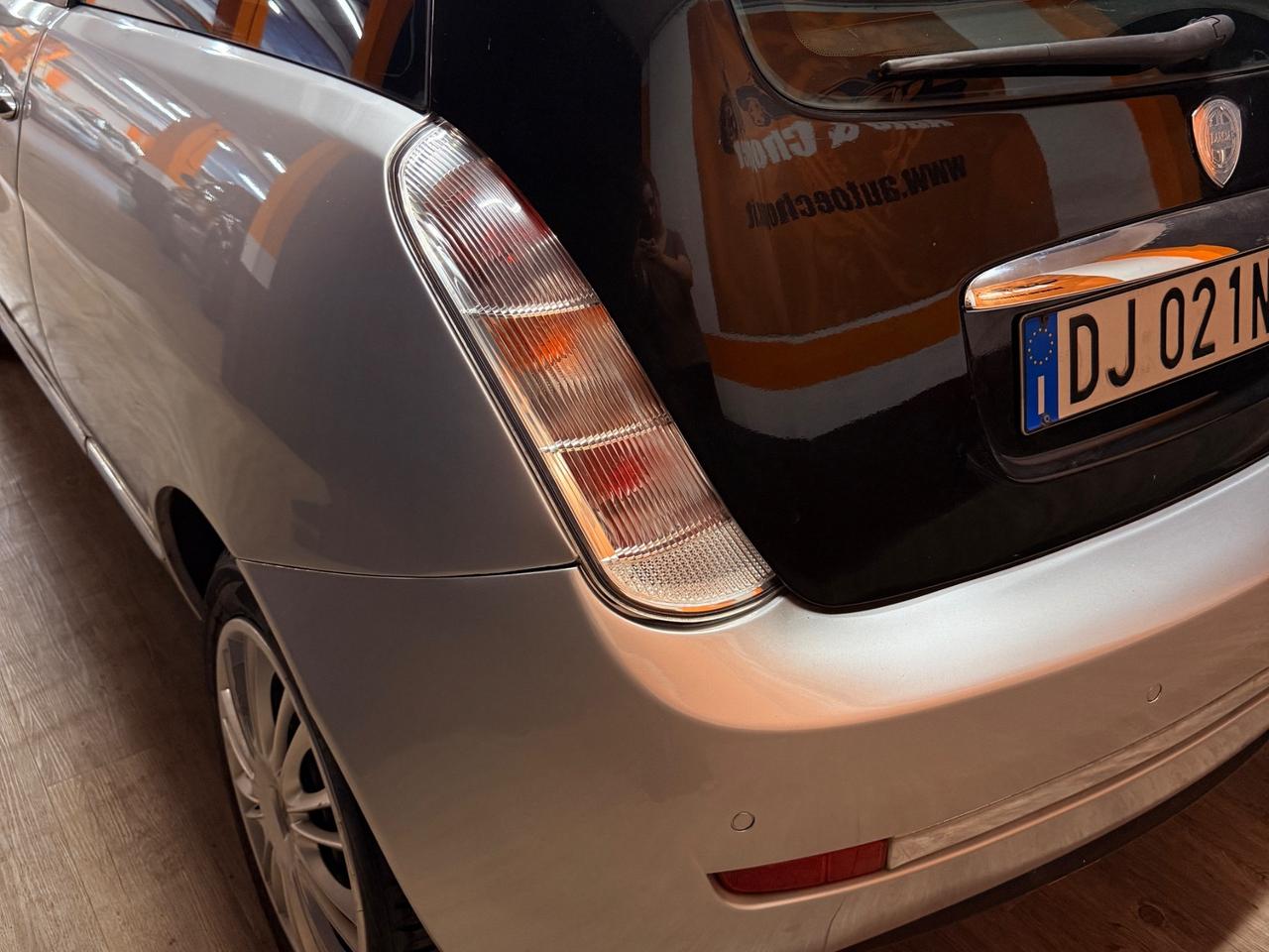 BELLISSIMA LANCIA YPSILON CON SOLI 56.412 KM