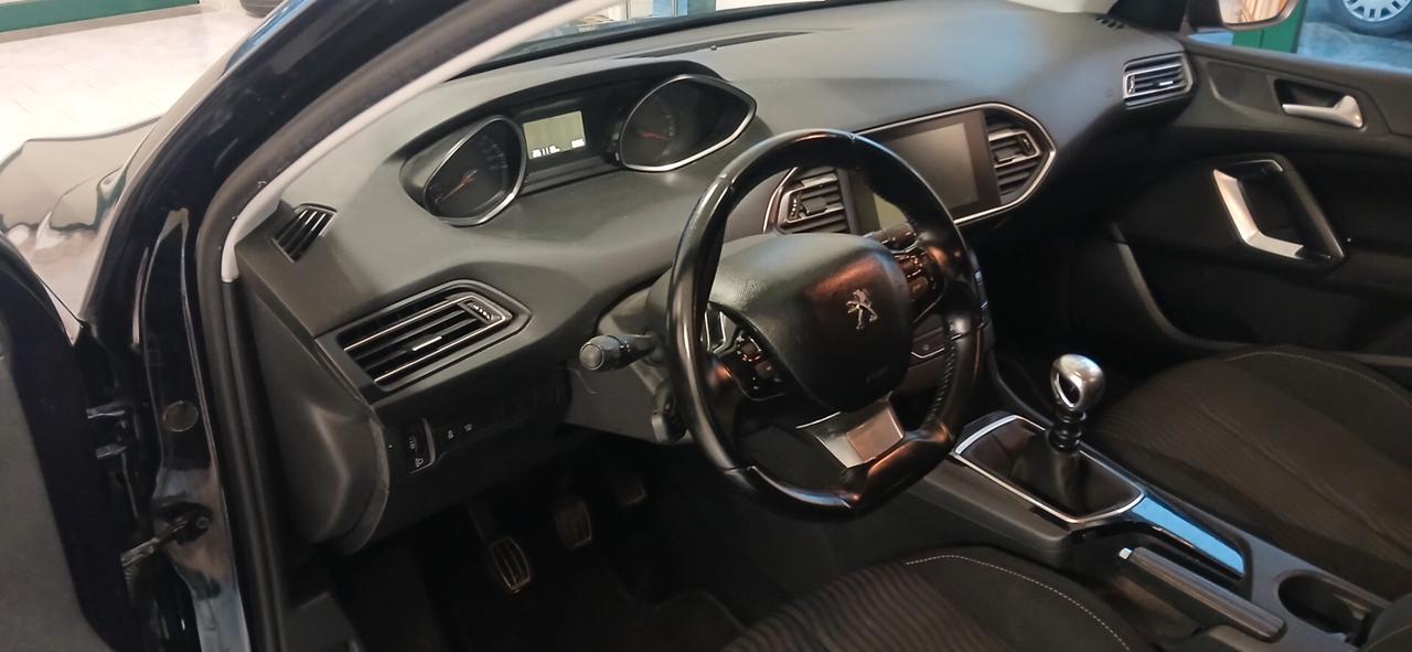 Peugeot 308 1.6 hdi s.w. neopatentati