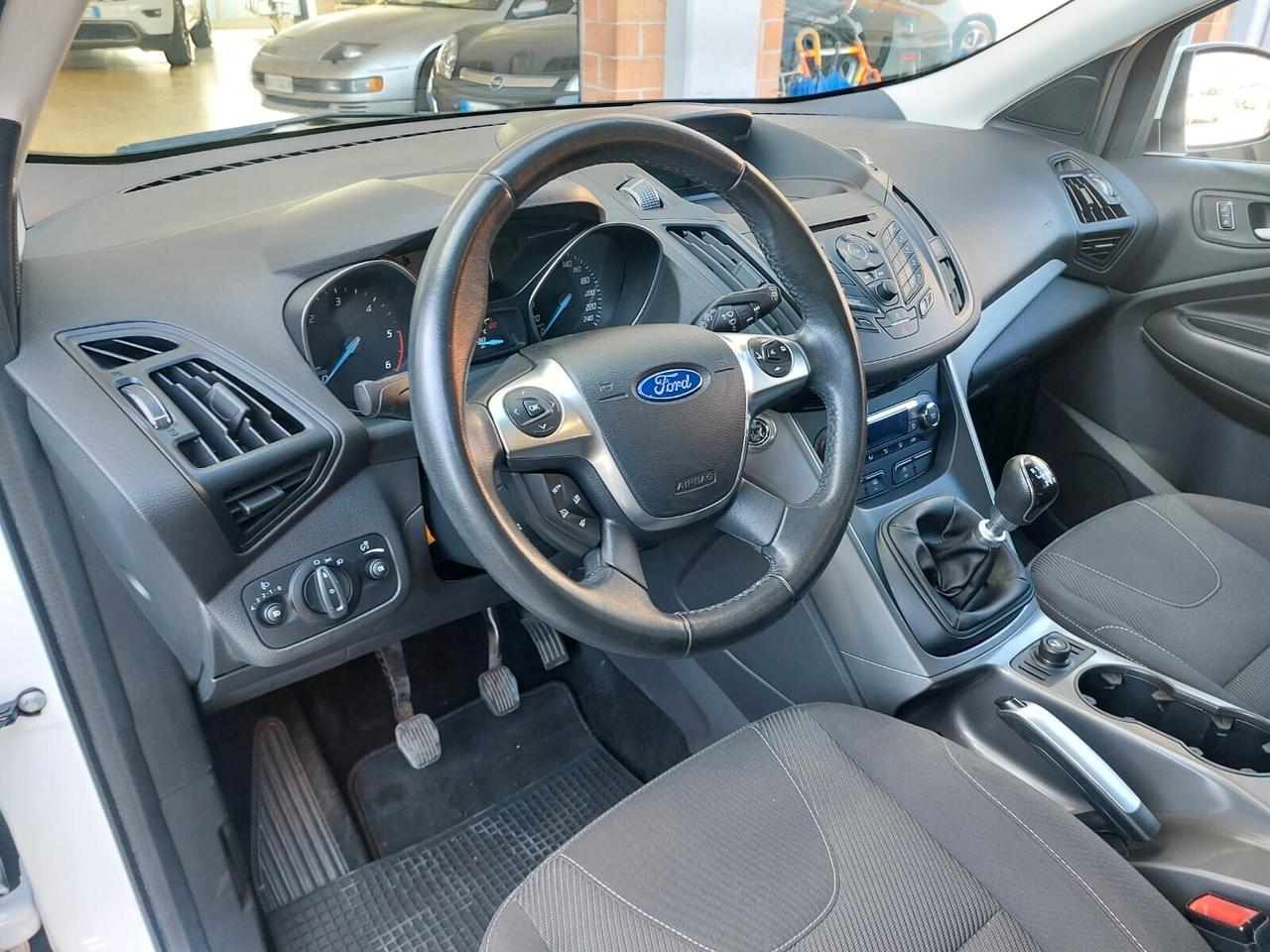Ford Kuga 2.0 TDCI 120 CV S&S 2WD Titanium STUPENDA