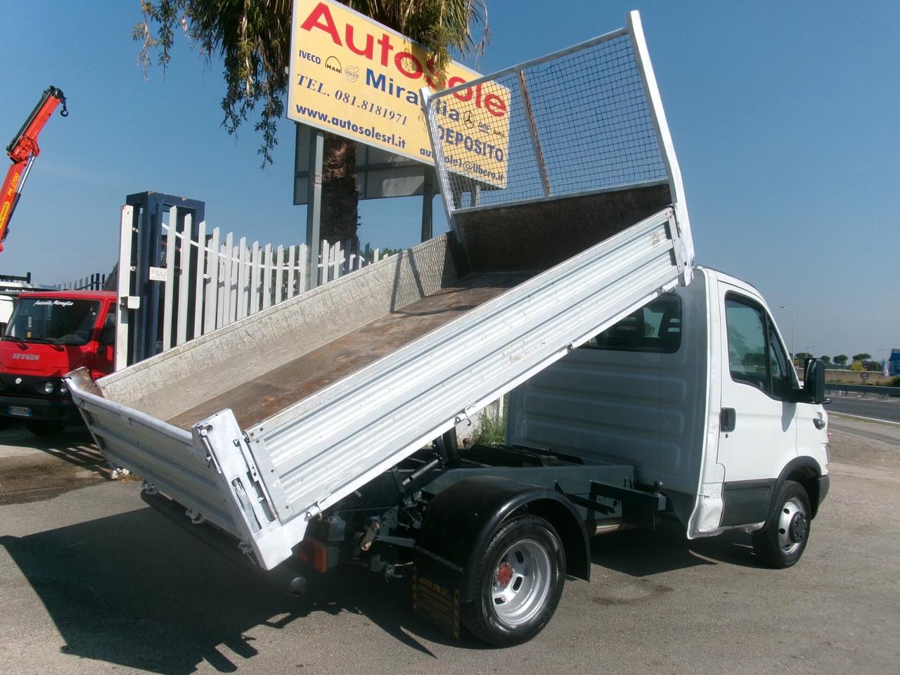 Iveco Daily 35C14 3000 140CV RIBALTABILE TRILATERALE TR5