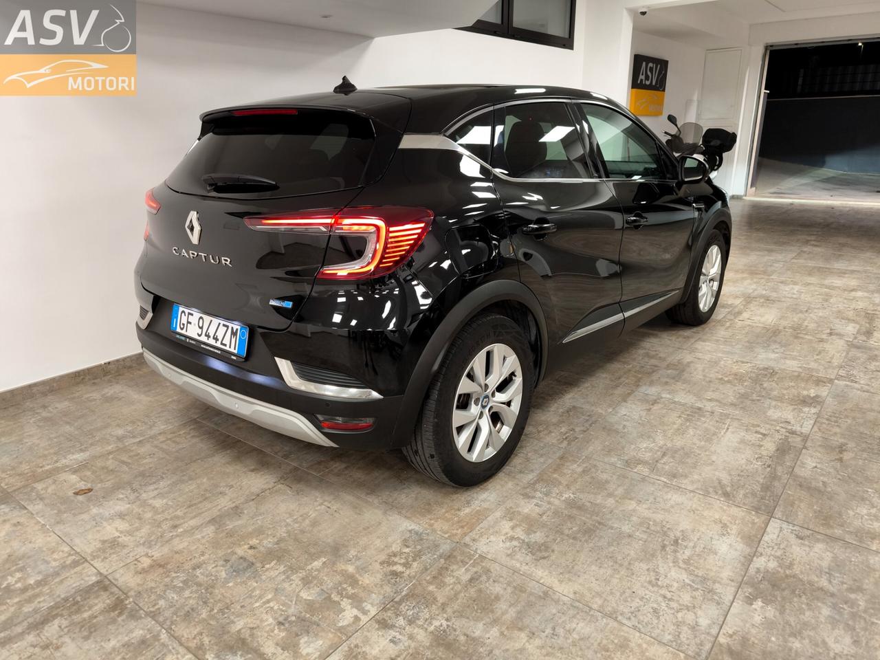 Renault Captur Hybrid E-Tech 145 CV Intens