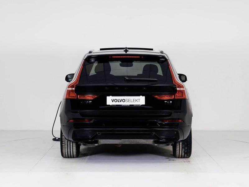 Volvo XC60 T6 Plug-in hybrid AWD automatico Ultra Black Edition