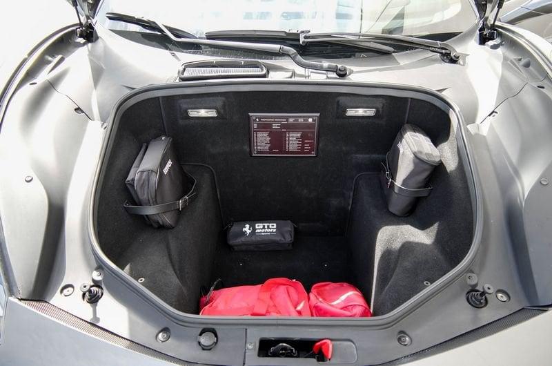 Ferrari 488 GTB full carbonio
