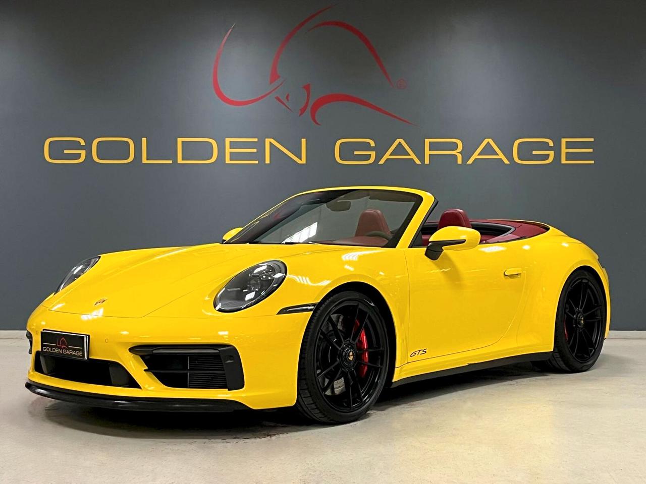 Porsche 911 Carrera 4 GTS Cabriolet