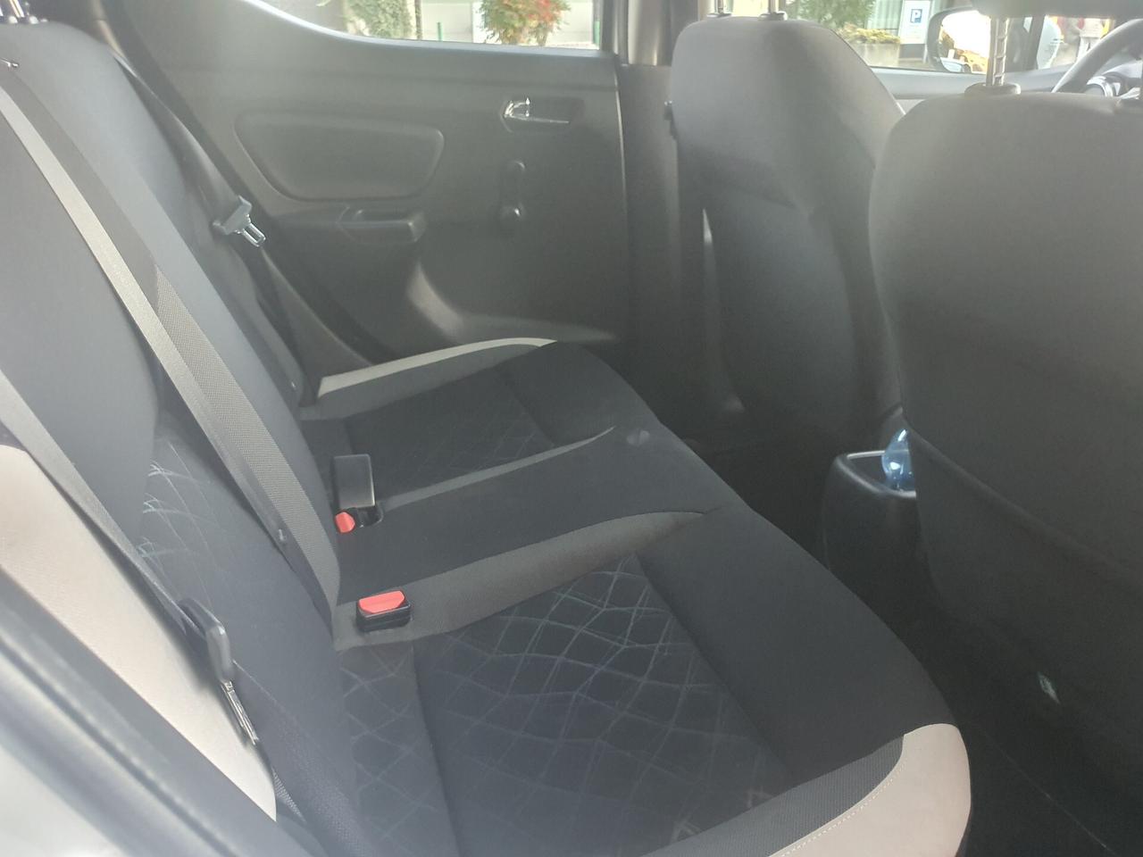 Nissan Micra 0.9 IG-T 12V 5 porte Tekna NEOPATENTATI