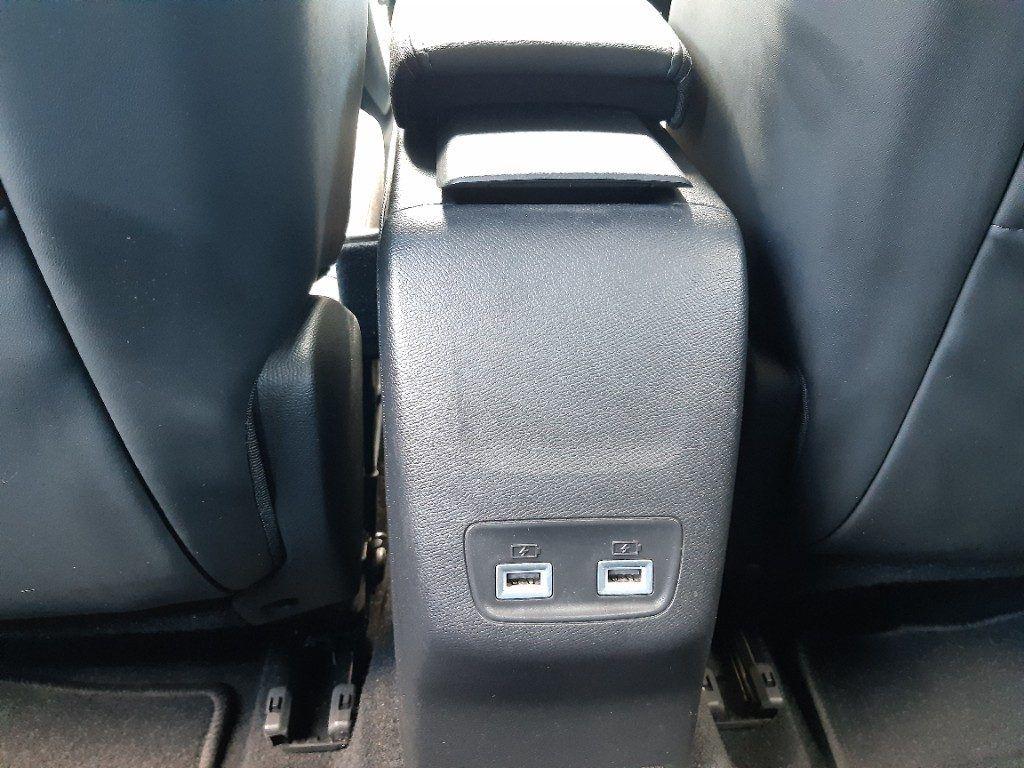 Peugeot 208 motore elettrico 136 CV 5 porte GT