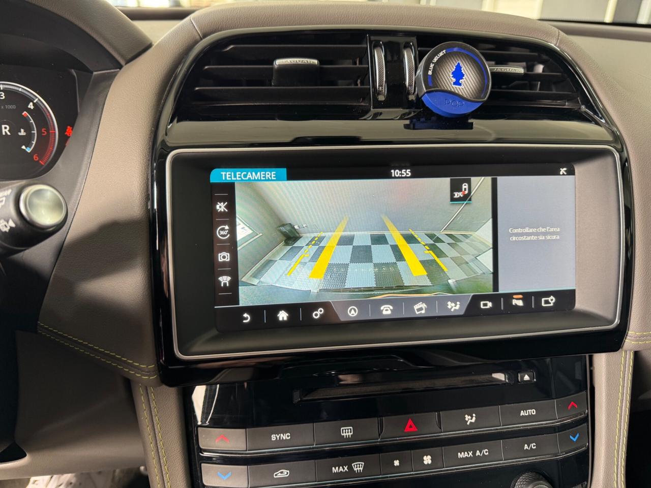 Jaguar F-Pace 2.0 D 180 CV AWD R-Sport