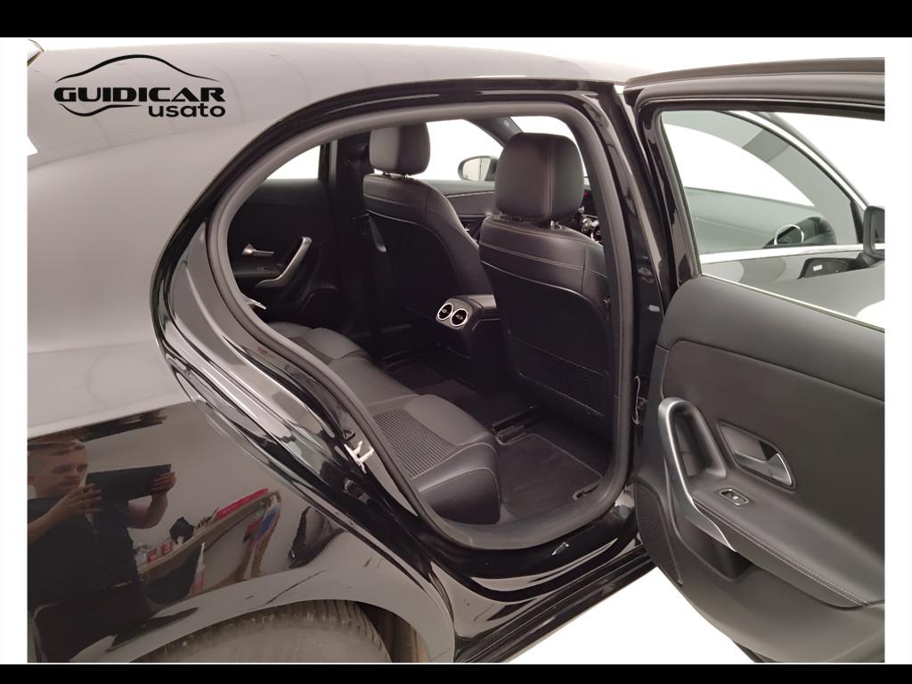 Mercedes-Benz Classe A - W177 2018 - A 180 d Sport auto