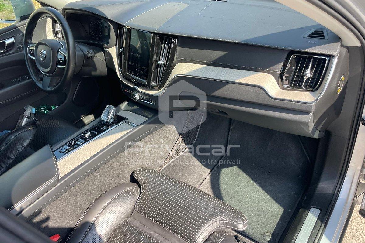 VOLVO XC60 B4 (d) AWD Geartronic Inscription