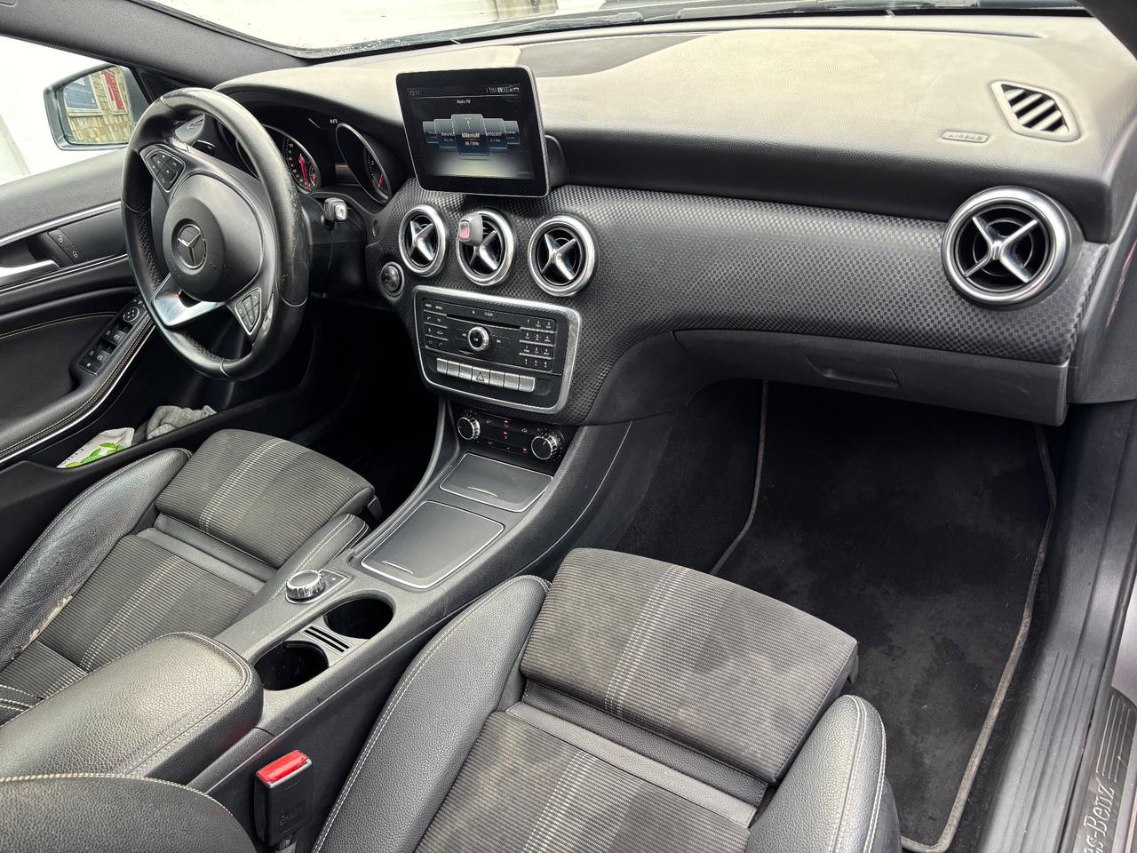 Mercedes-benz A 180 d Automatic Premium