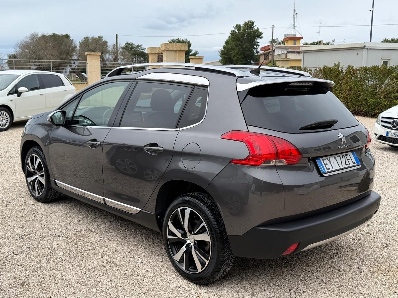 Peugeot 2008 BlueHDi 100 Allure