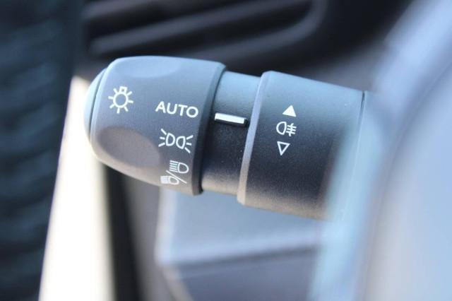Peugeot 2008 1.2 puretech Allure s&s 100cv con CarPlay