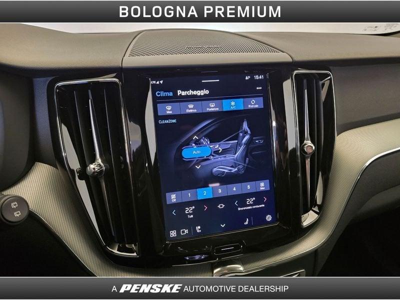 Volvo XC60 XC60 B5 AWD automatico Plus Dark