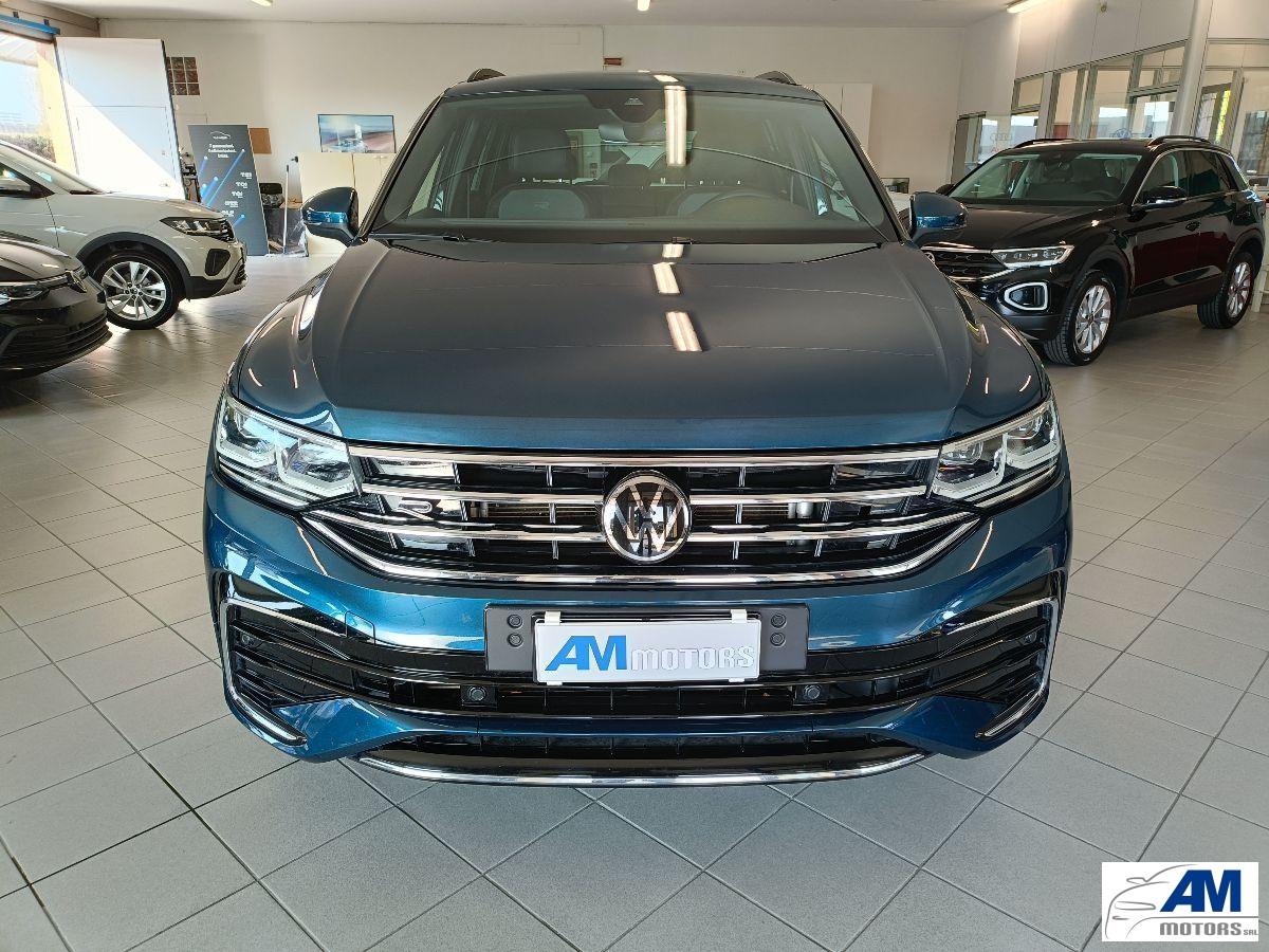 VOLKSWAGEN - Tiguan - 2.0 TDI DSG 4M R-Line BMT