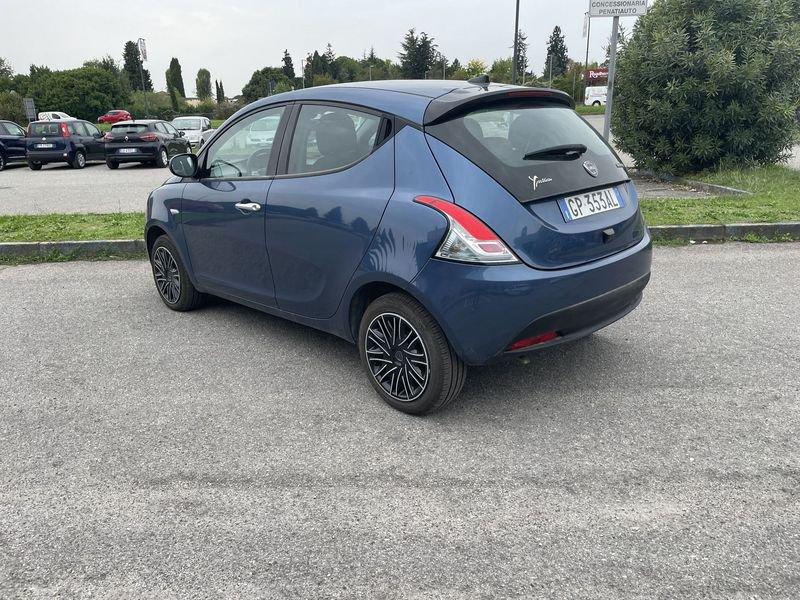 Lancia Ypsilon 1.0 FireFly 5 porte S&S Hybrid Gold Plus