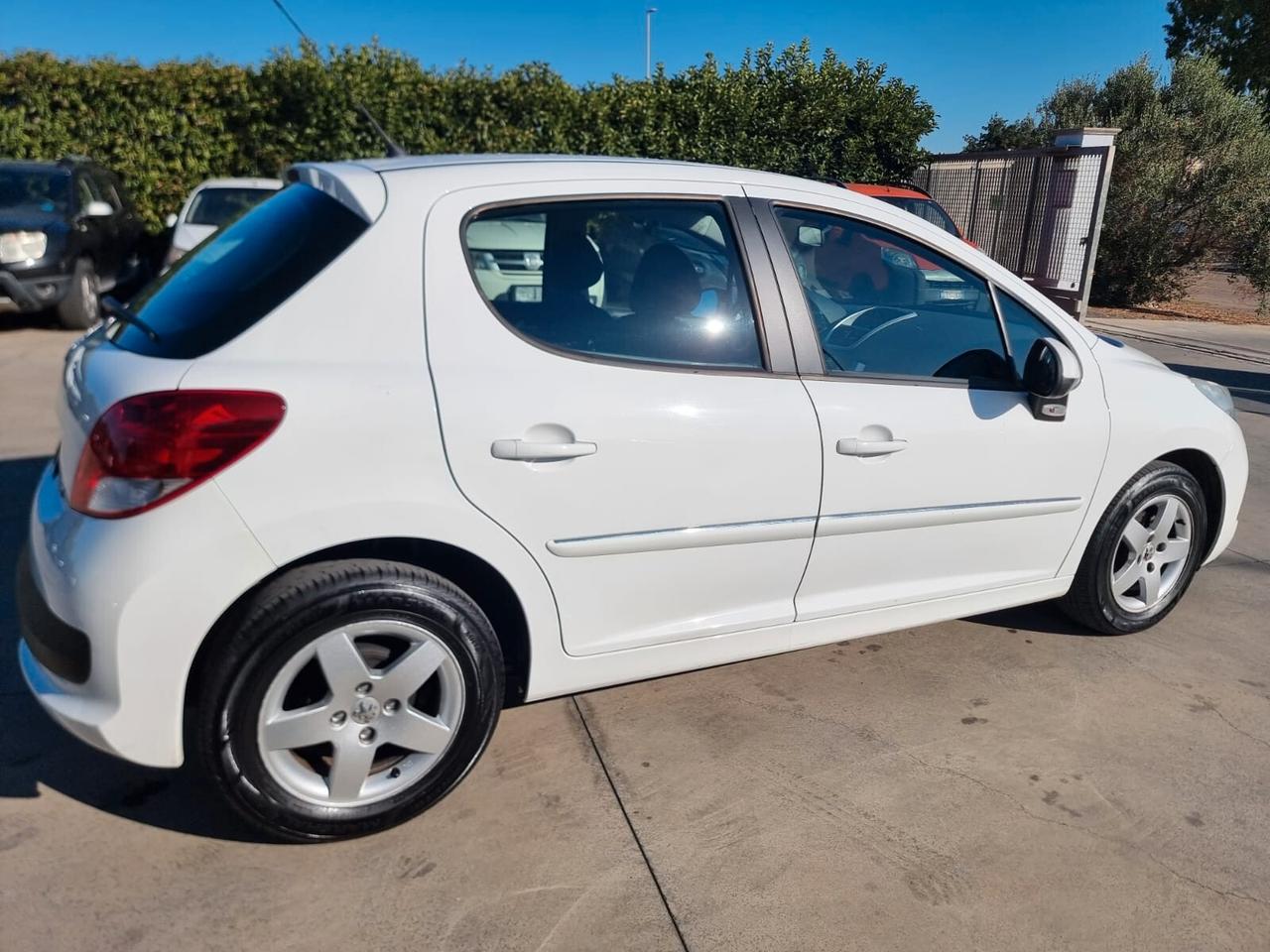 Peugeot 207 1.4 HDi 70CV 5p. Energie