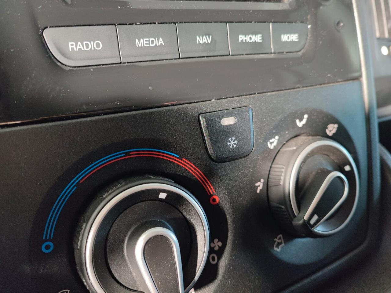 Fiat Ducato 2.2 TDI 140 CV 13Q Passo Medio T.A.