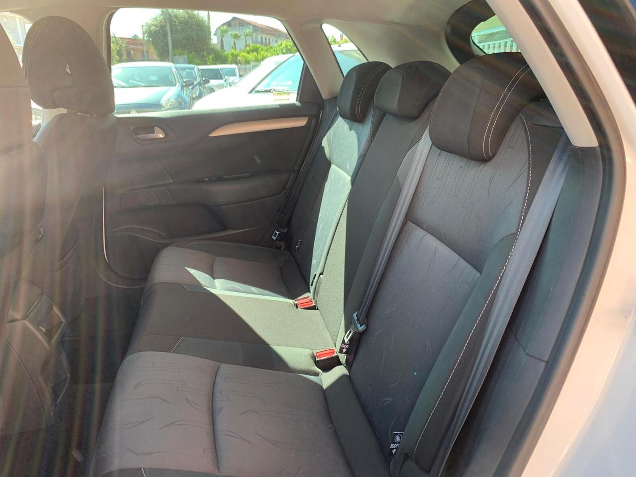 Citroen C4 1.4 VTi 95 Seduction