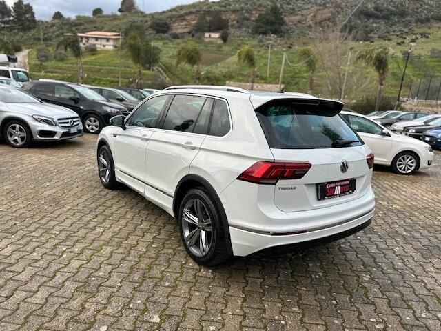 Volkswagen Tiguan 2.0 TDI 150 CV SCR DSG R-Line