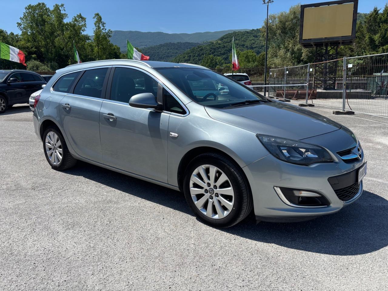 Opel Astra 1.7 CDTI 130CV Sports Tourer Cosmo