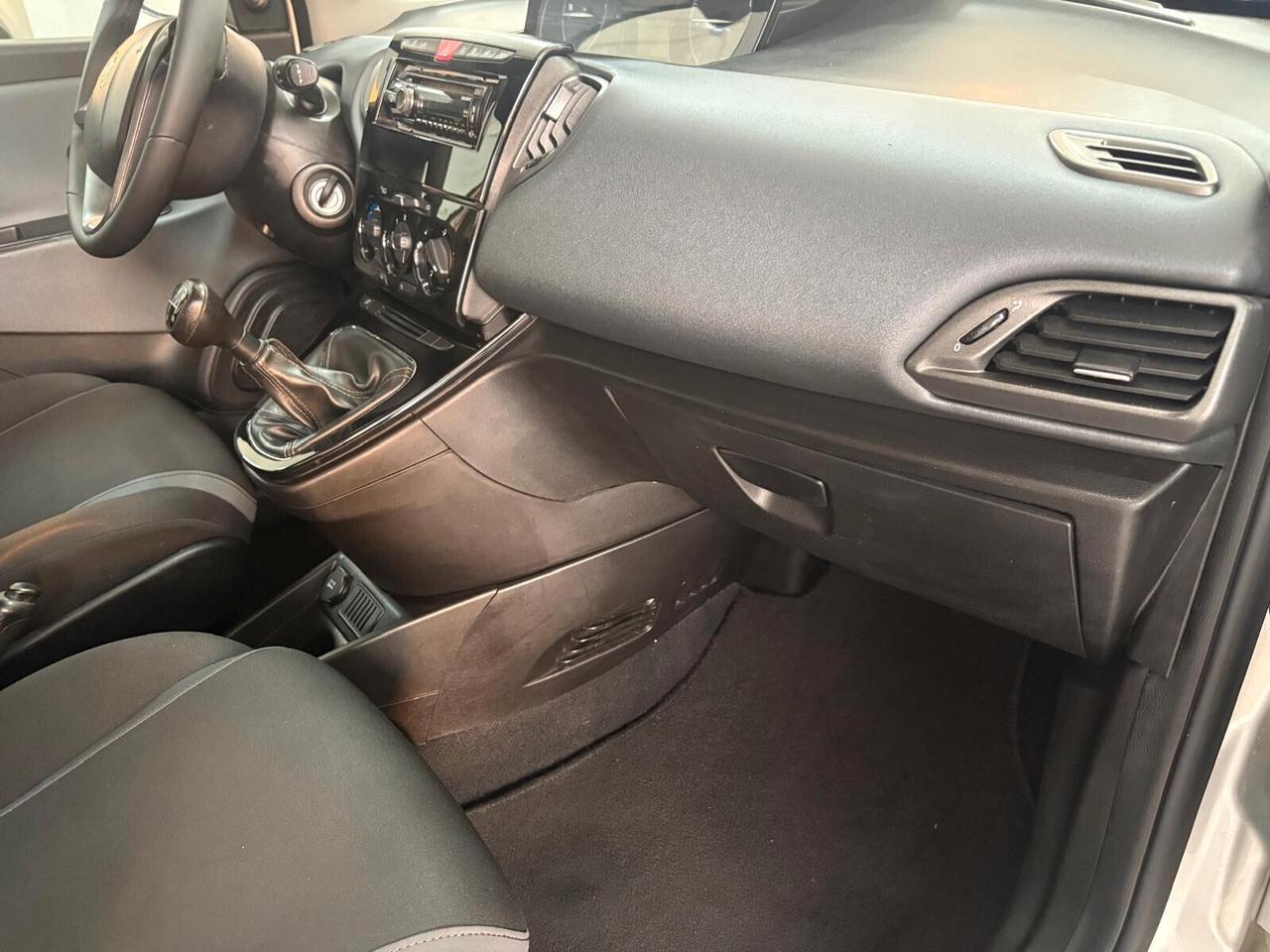 Lancia Ypsilon 1.3 MJT 16V 95 CV 5 porte S&S Gold