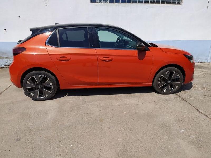 Opel Corsa-e 100 Kw e elegance con CBC