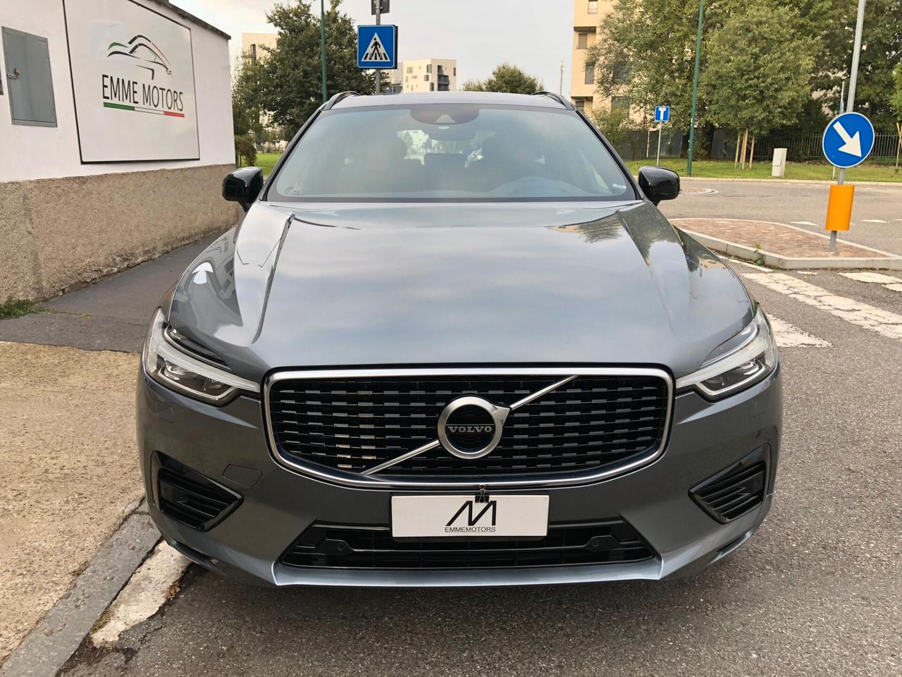 Volvo XC60 2.0 t8 te R-design awd 303cv - AUT/NAV/TETTO/CAMER