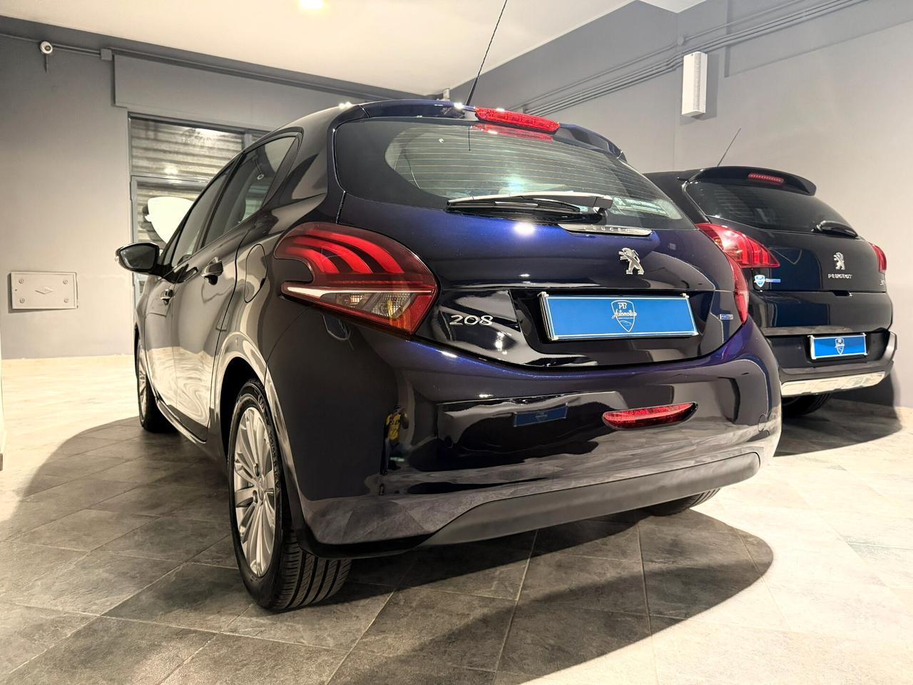 Peugeot 208 1.2 5 PORTE ALLURE 82 CV UNICO PROPRIETARIO