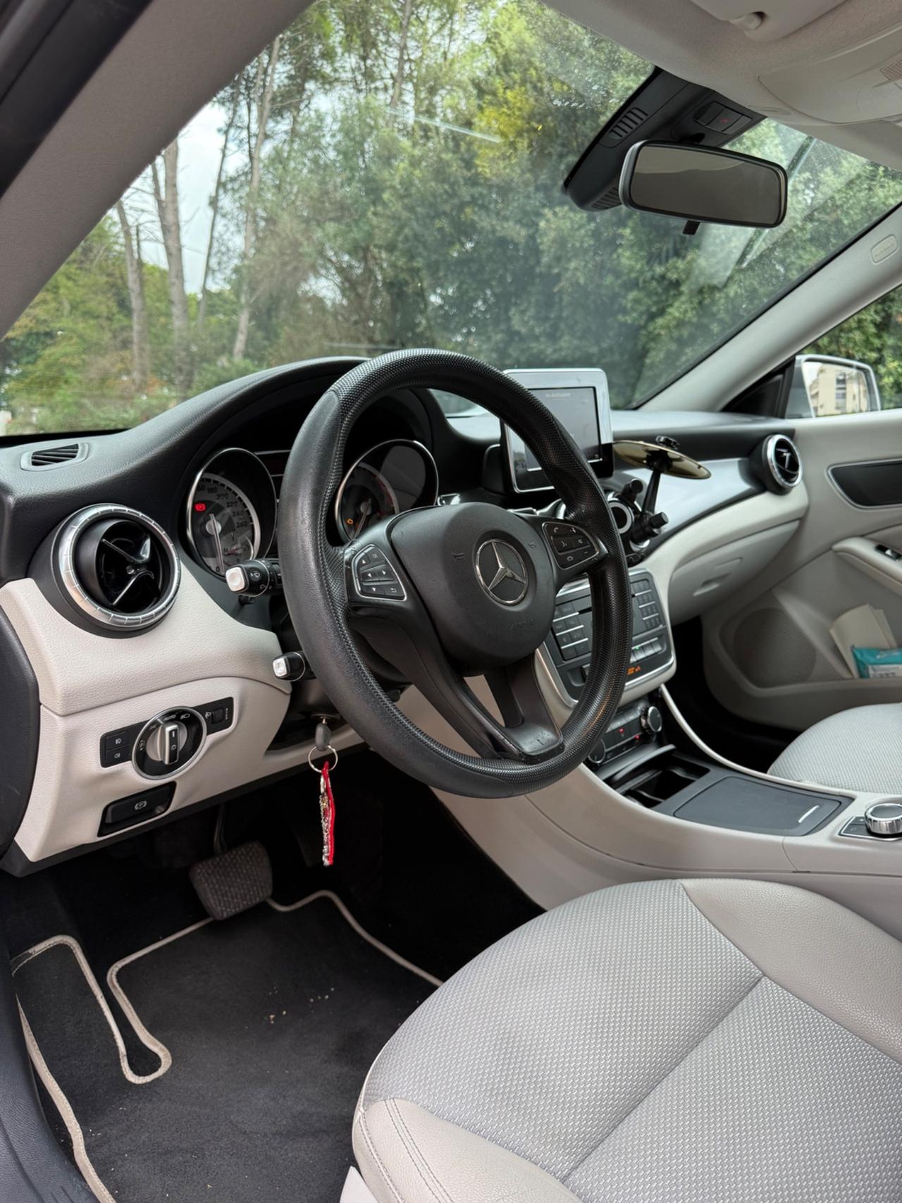 Mercedes-benz CLA 200 d S.W. 4Matic Automatic Sport