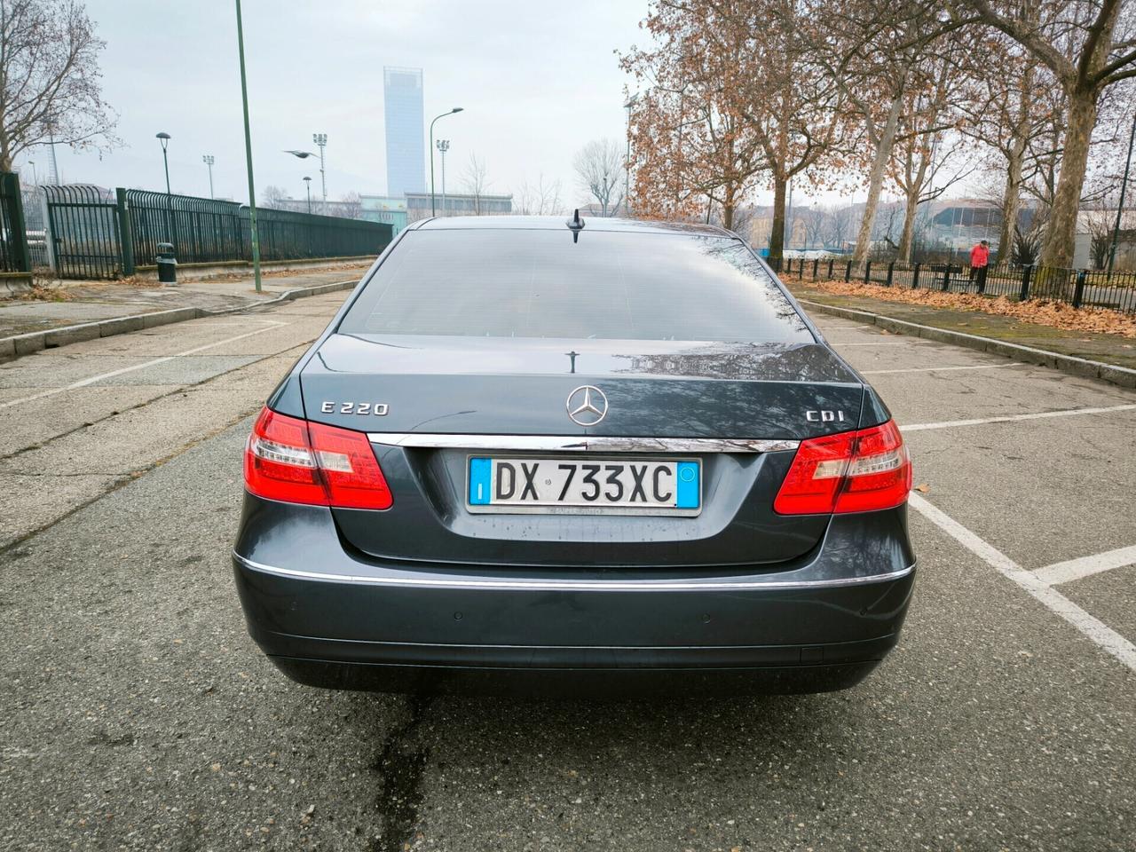 Mercedes-benz E 220 CDI BlueEFFICIENCY Avantgarde AMG