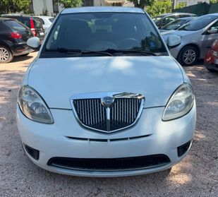 Lancia Ypsilon 1.4 Argento Ecochic GPL