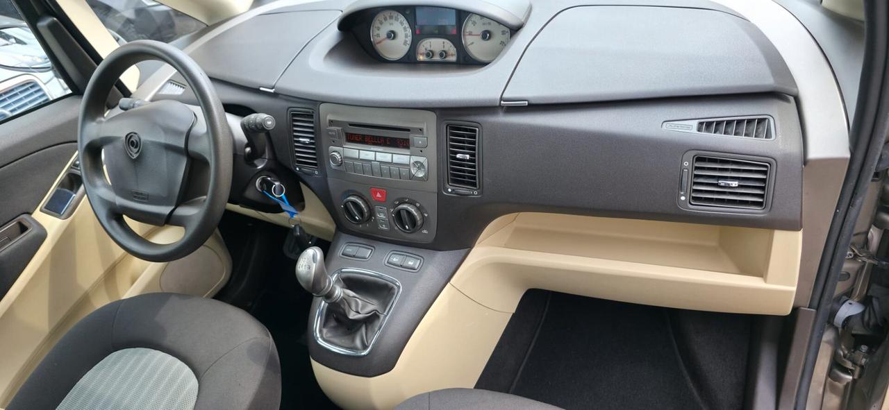 Lancia MUSA 1.4 16V Platino Plus neopatentati