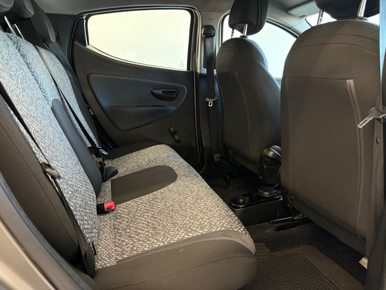 Lancia Ypsilon 1.2 69 CV 5 porte S&S Gold okneopatentati
