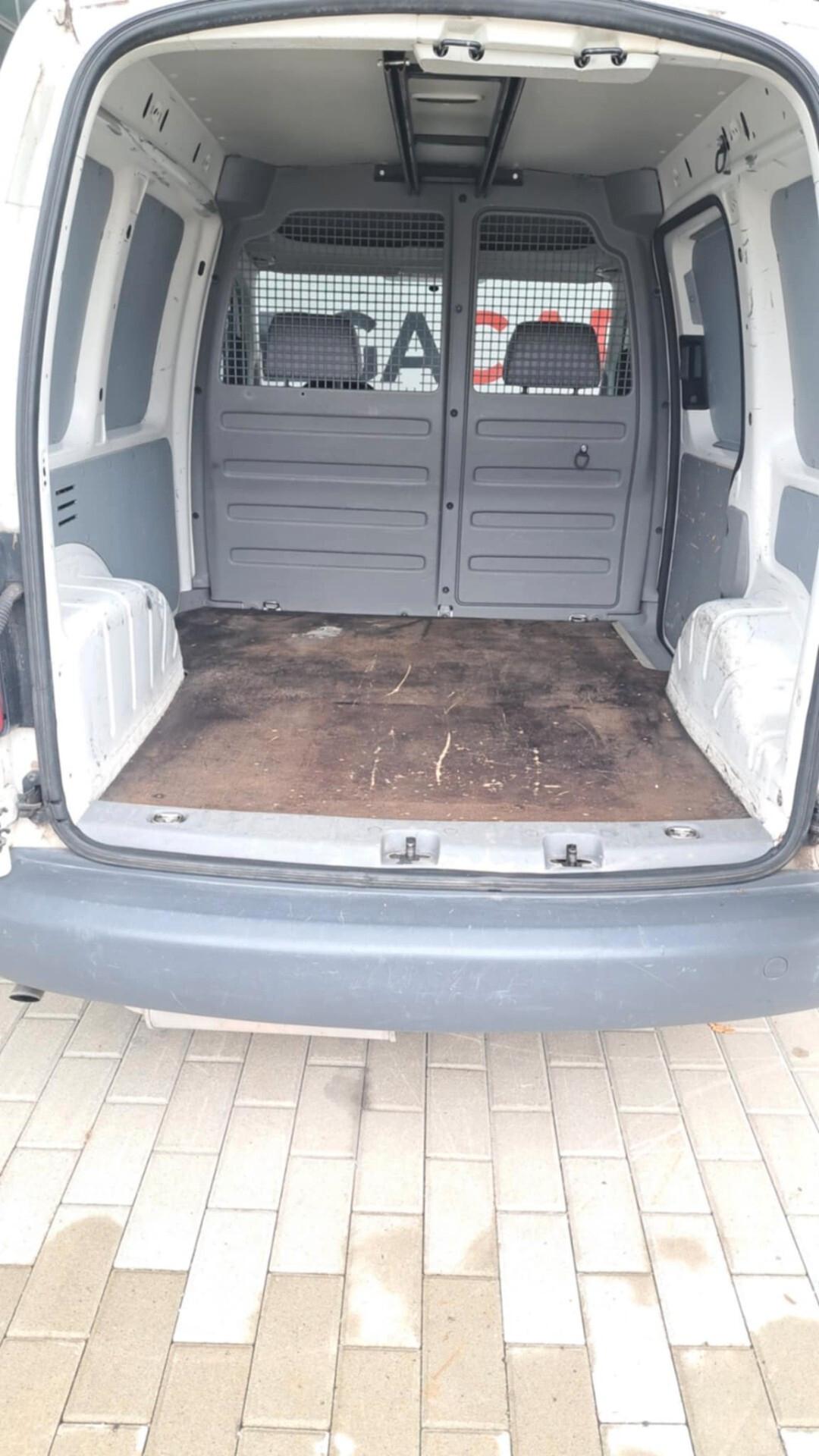 Volkswagen Caddy Maxi 1.6 4p. Van